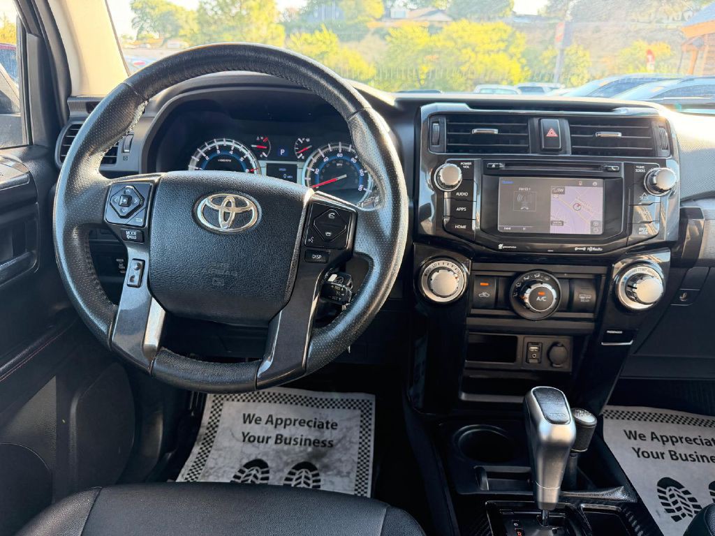 2018 Toyota 4Runner Image 17