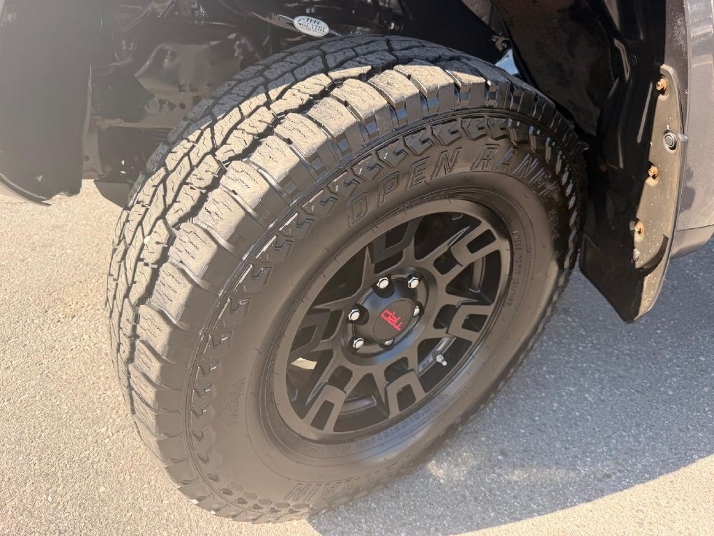 2018 Toyota 4Runner Image 34