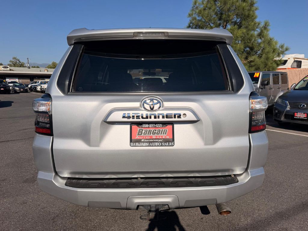 2015 Toyota 4Runner Image 6