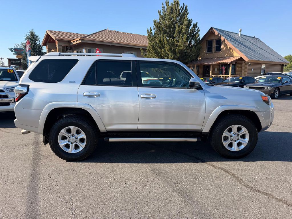 2015 Toyota 4Runner Image 8