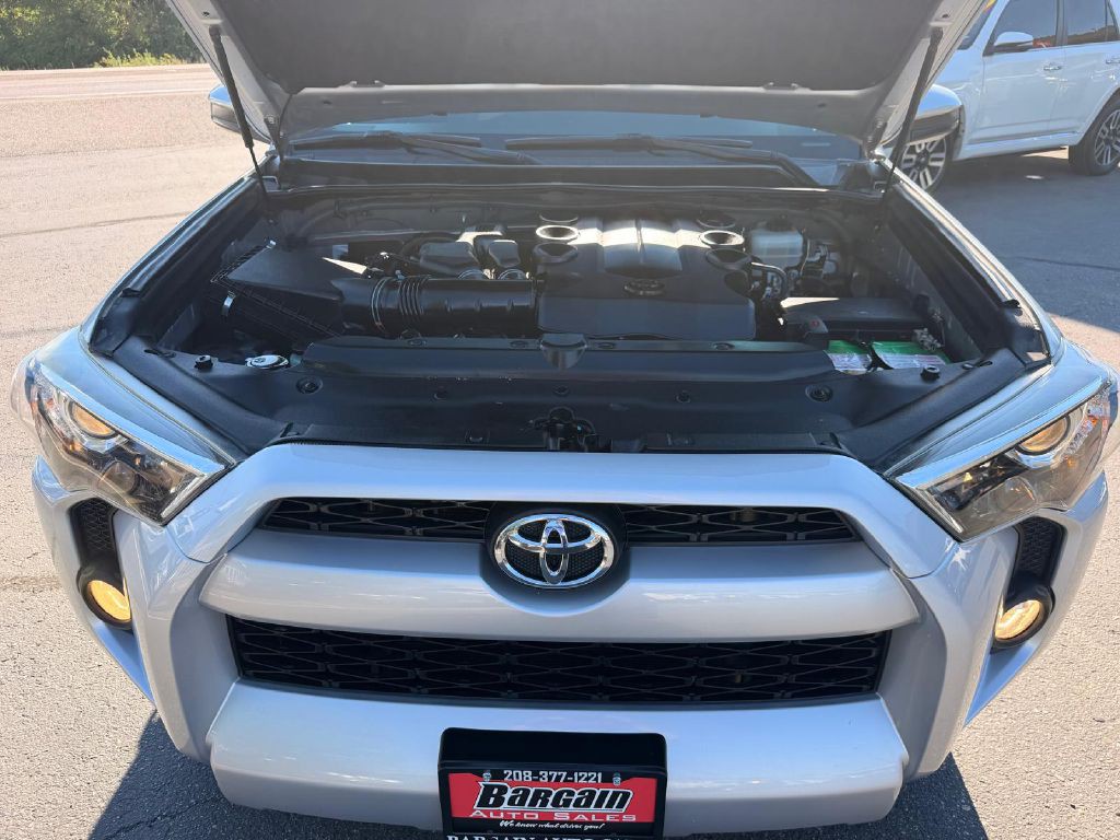 2015 Toyota 4Runner Image 10