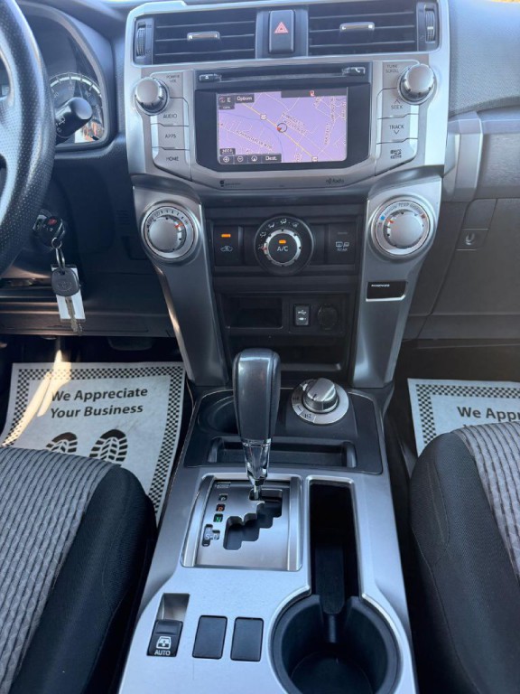 2015 Toyota 4Runner Image 19