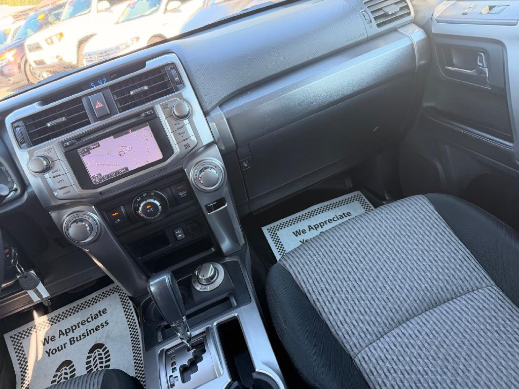 2015 Toyota 4Runner Image 21