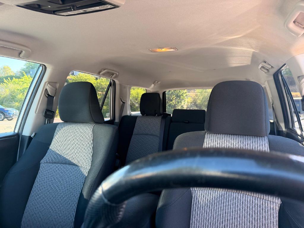 2015 Toyota 4Runner Image 33