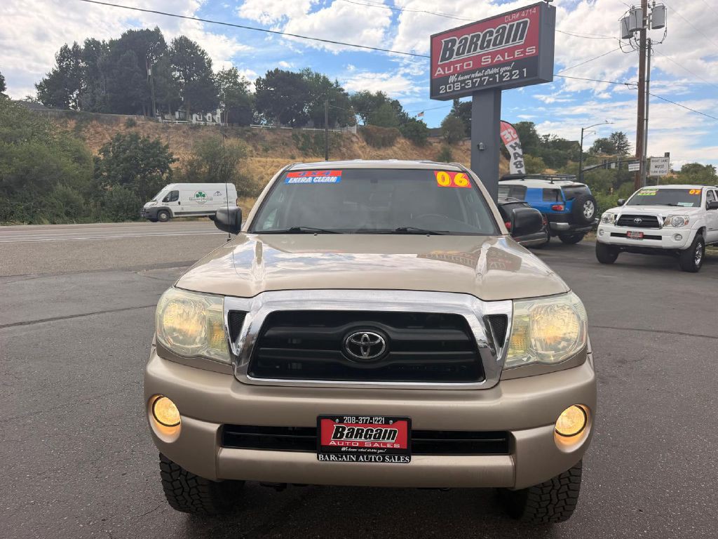 2006 Toyota Tacoma Image 2