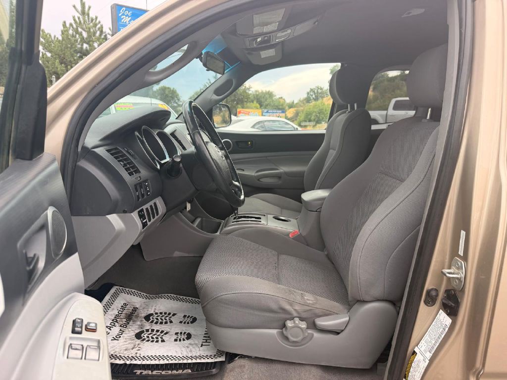 2006 Toyota Tacoma Image 12