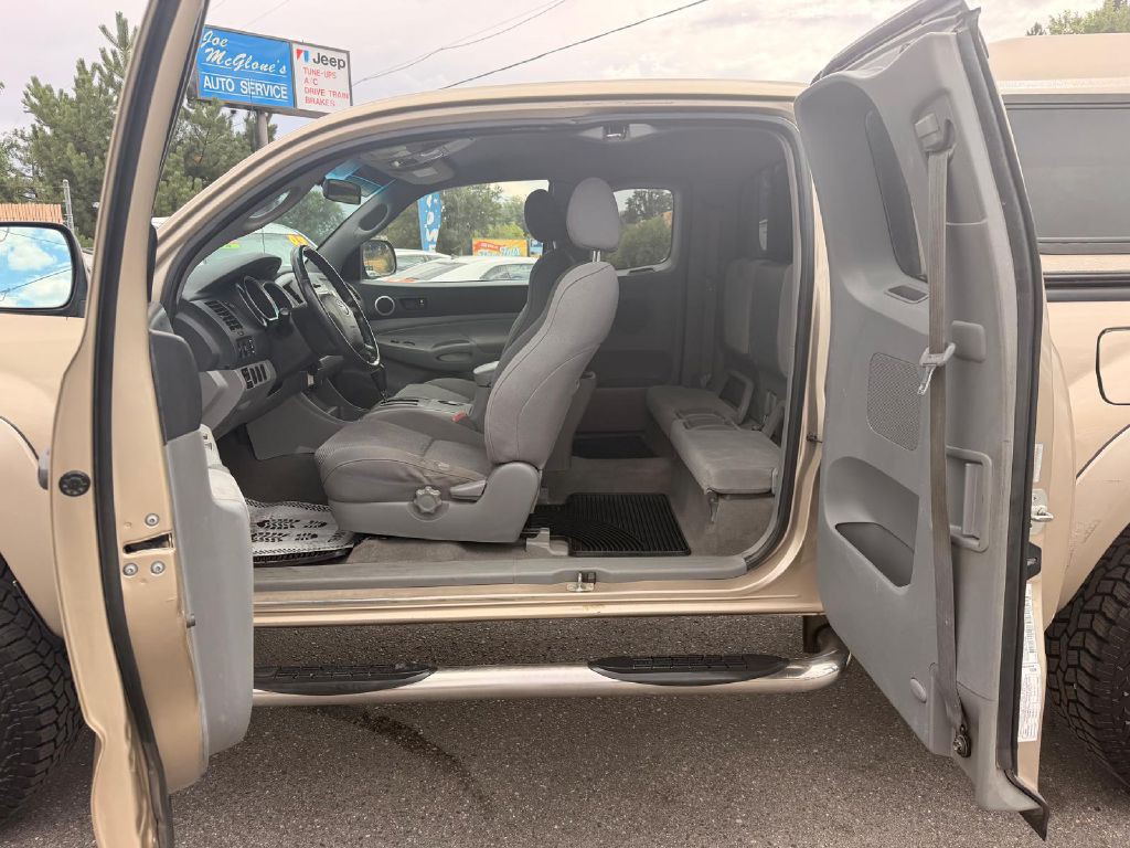 2006 Toyota Tacoma Image 13