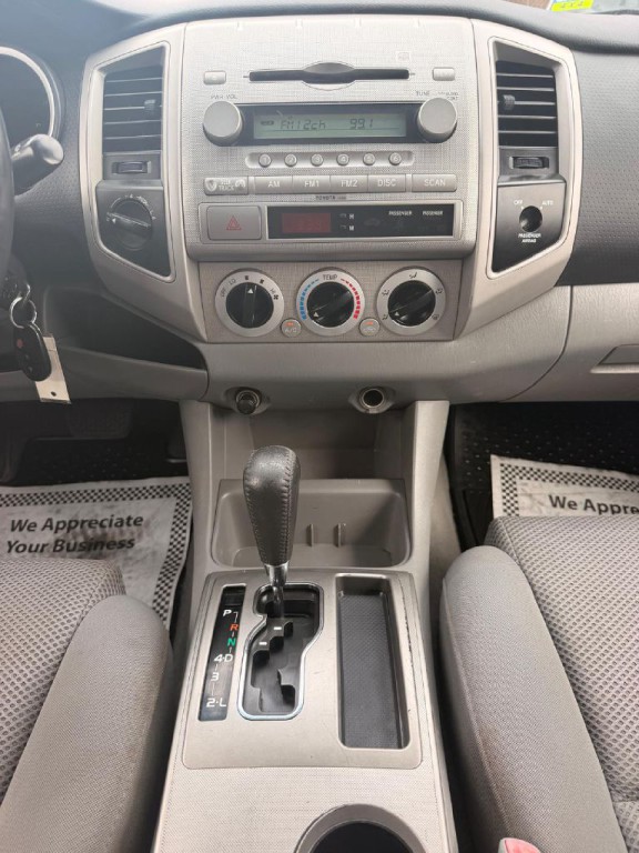 2006 Toyota Tacoma Image 21