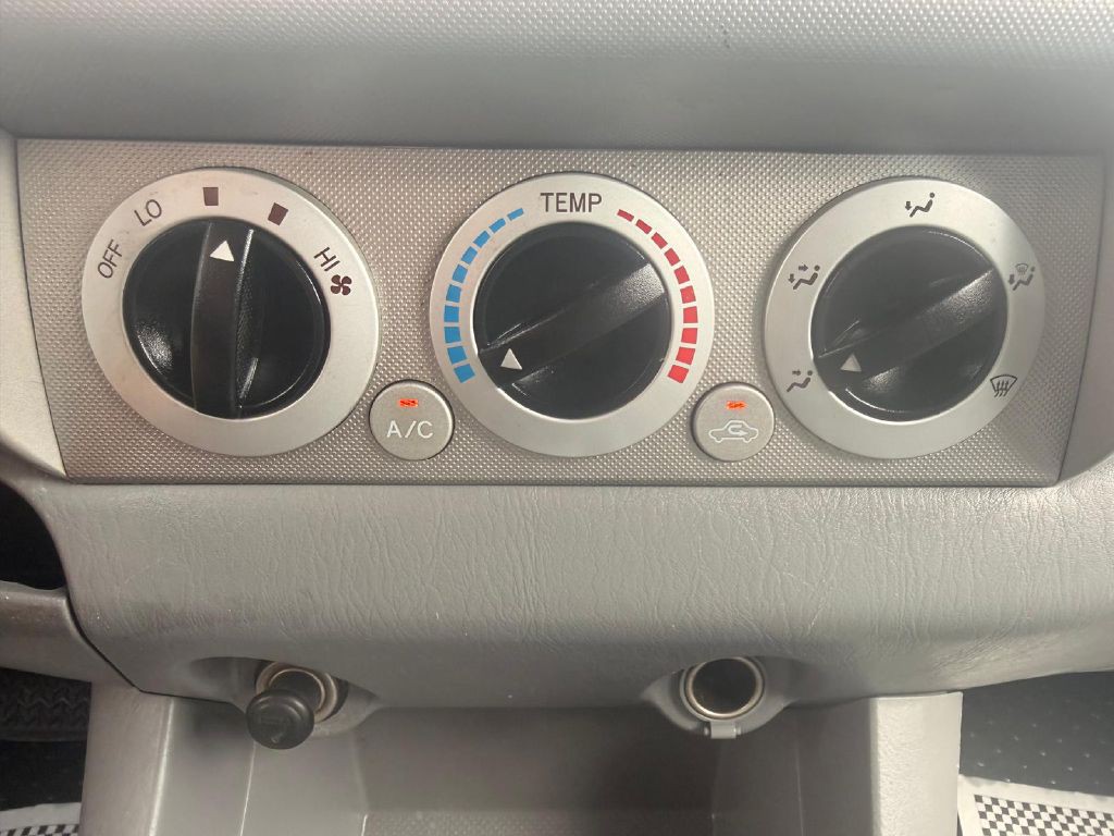 2006 Toyota Tacoma Image 25