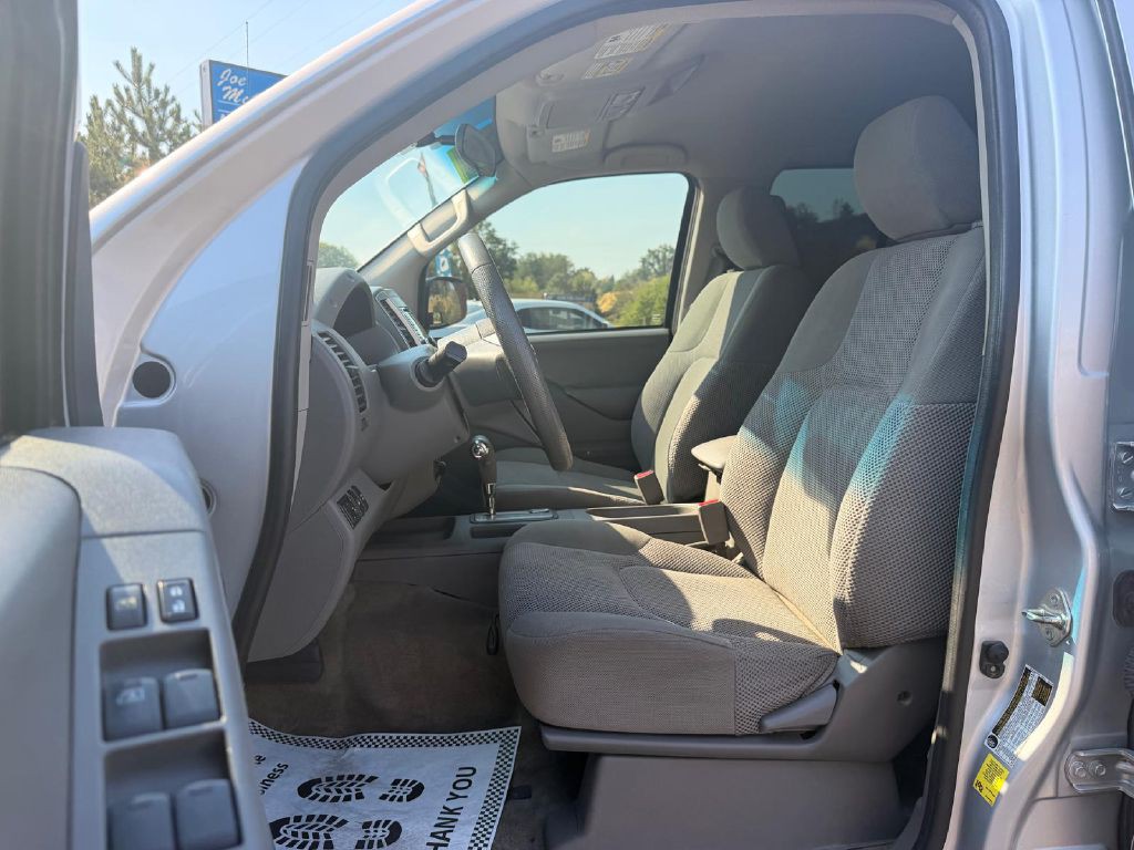 2018 Nissan Frontier Image 12