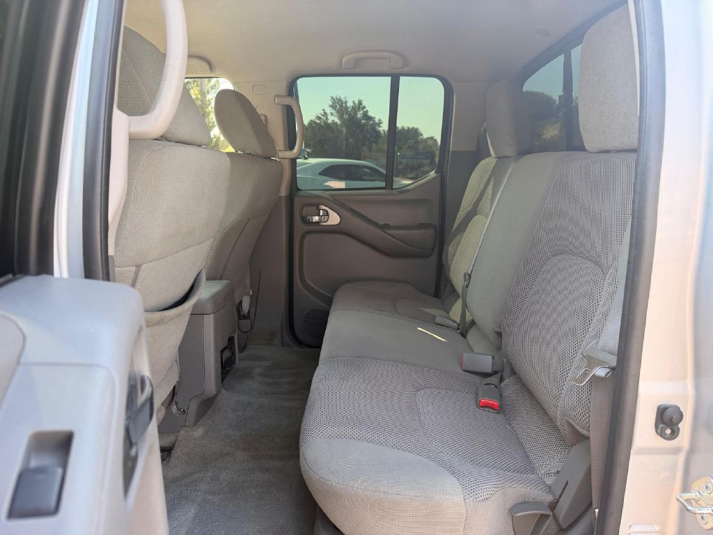 2018 Nissan Frontier Image 13