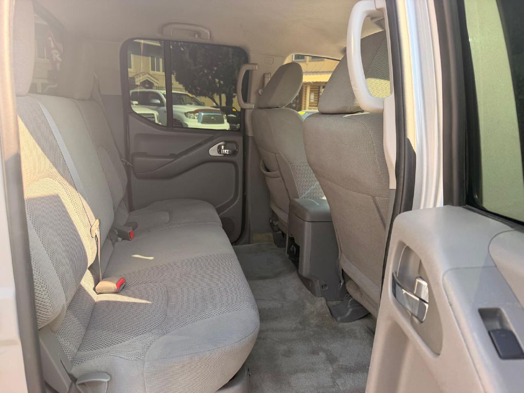 2018 Nissan Frontier Image 15