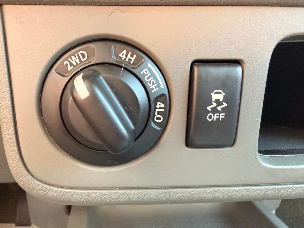 2018 Nissan Frontier Image 26