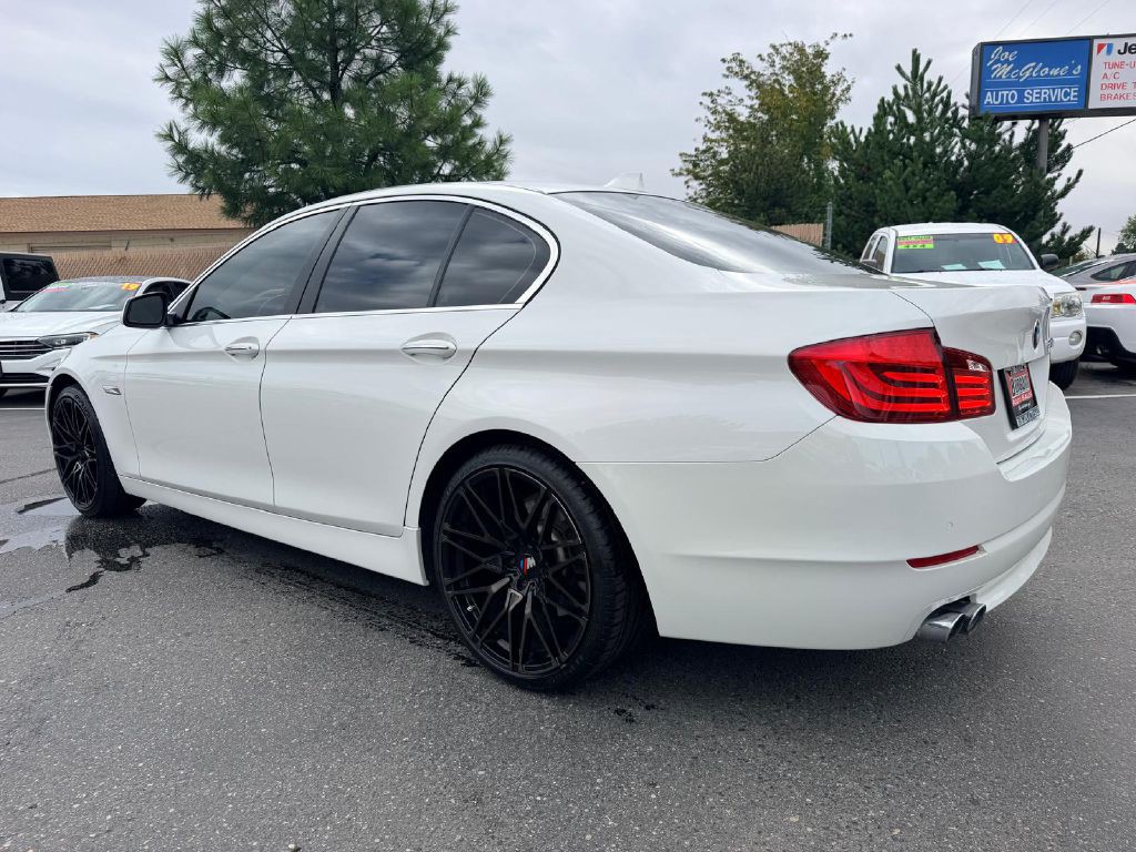 2013 BMW 5 Series Image 5