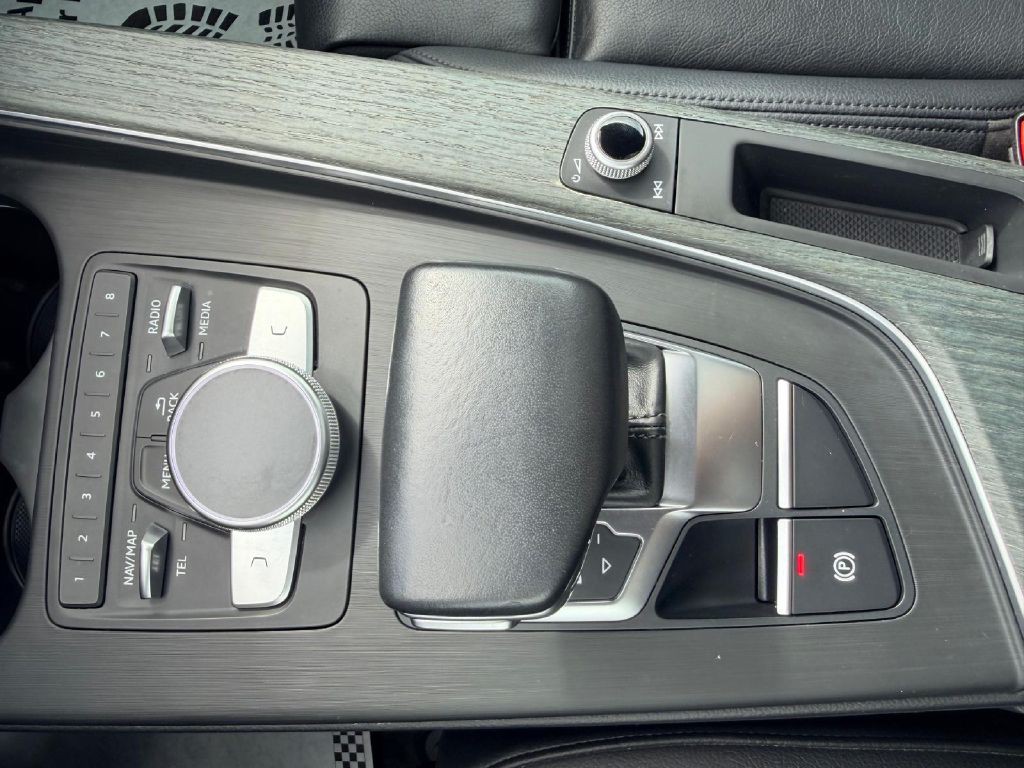 2017 Audi A4 Image 22