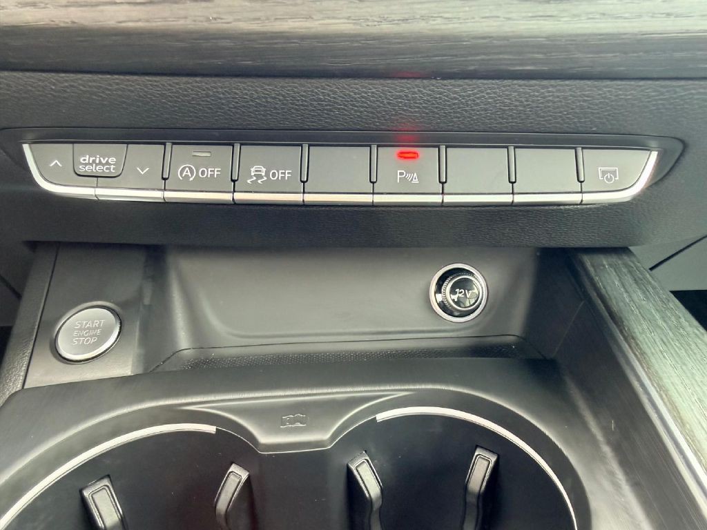 2017 Audi A4 Image 23
