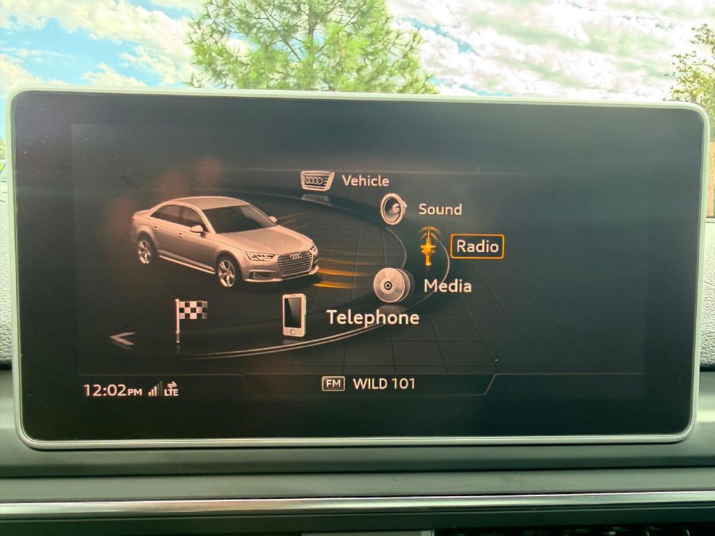 2017 Audi A4 Image 25