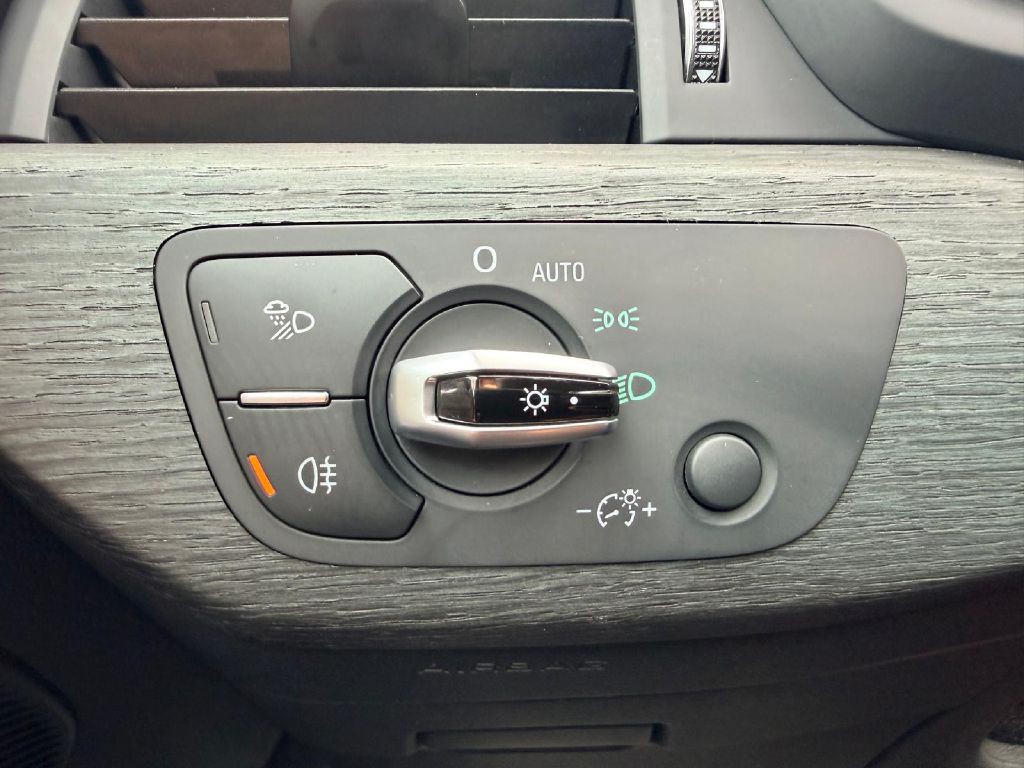 2017 Audi A4 Image 29