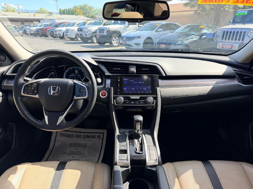 2016 Honda Civic Image 16