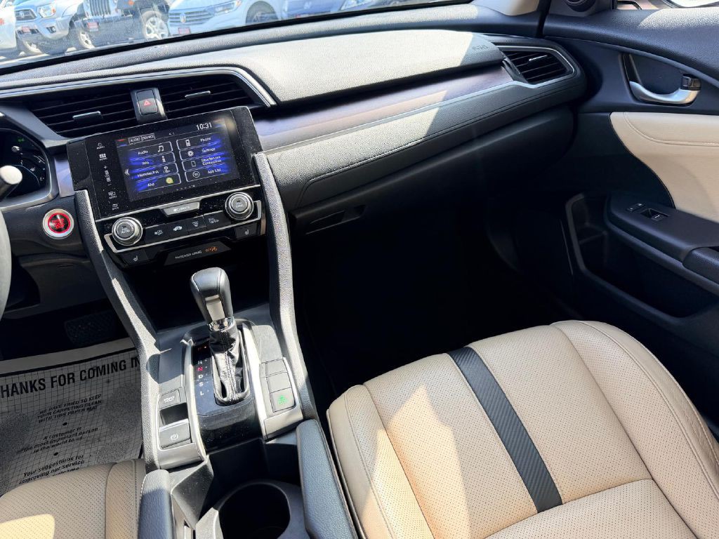 2016 Honda Civic Image 21