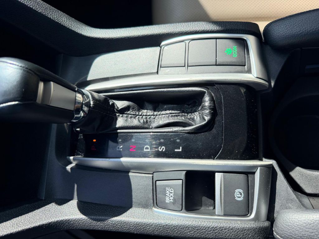 2016 Honda Civic Image 22