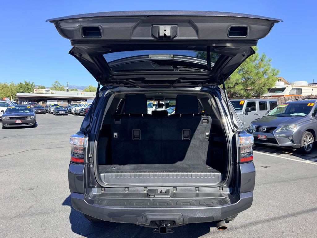 2018 Toyota 4Runner Image 11