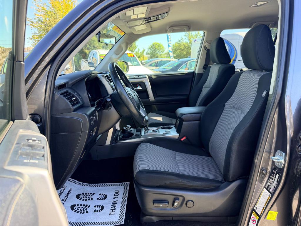 2018 Toyota 4Runner Image 12