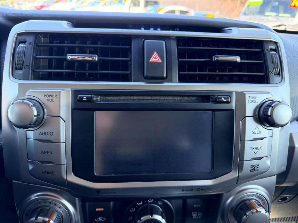 2018 Toyota 4Runner Image 27