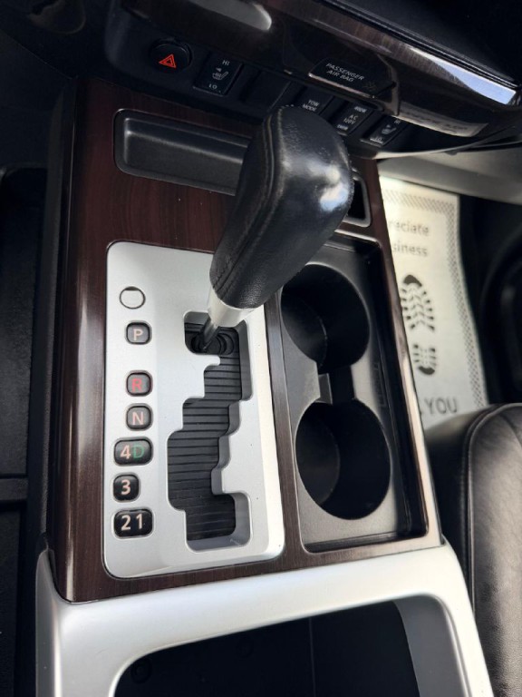 2015 Nissan Titan Image 22