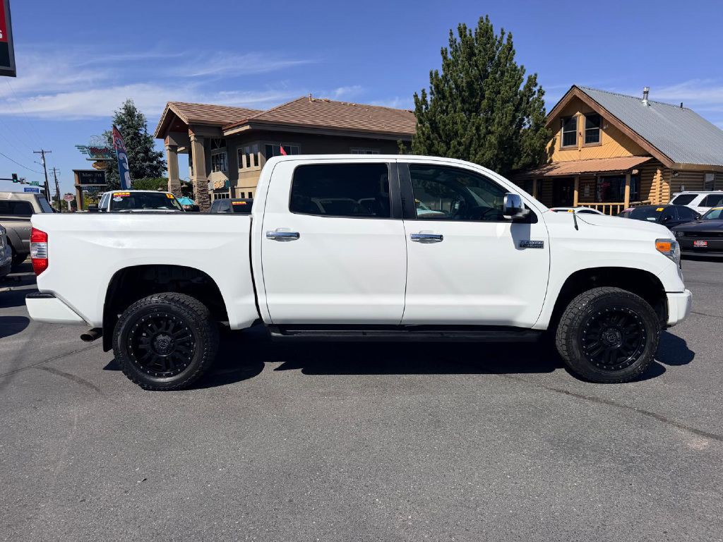 2015 Toyota Tundra Image 8