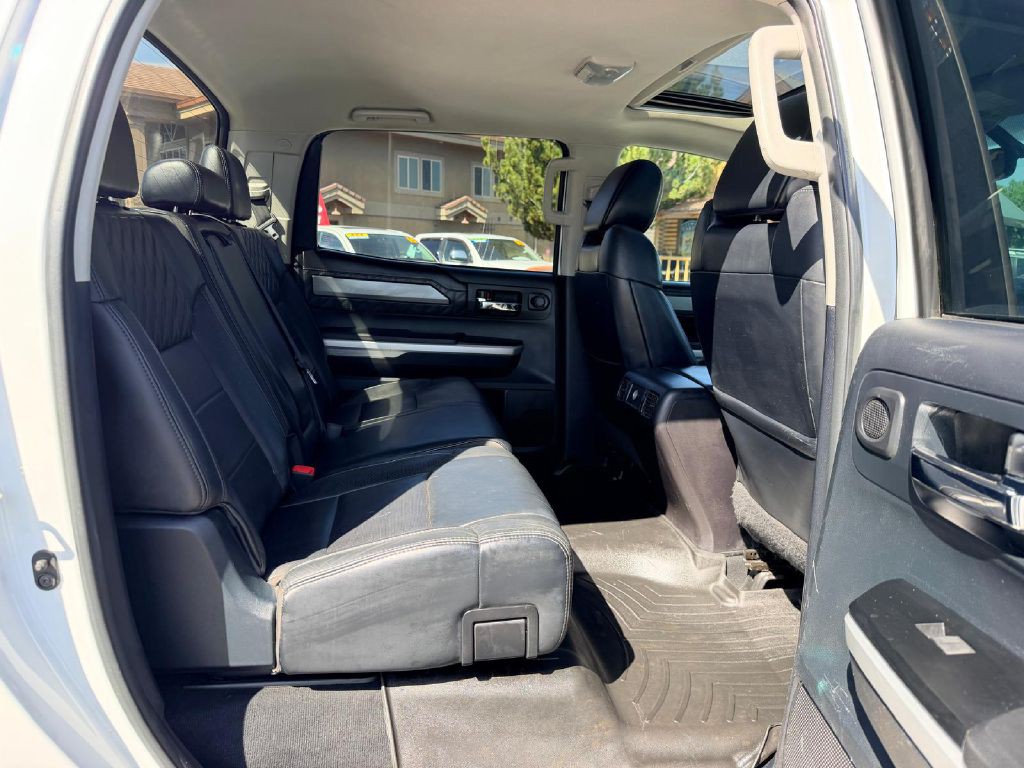 2015 Toyota Tundra Image 15