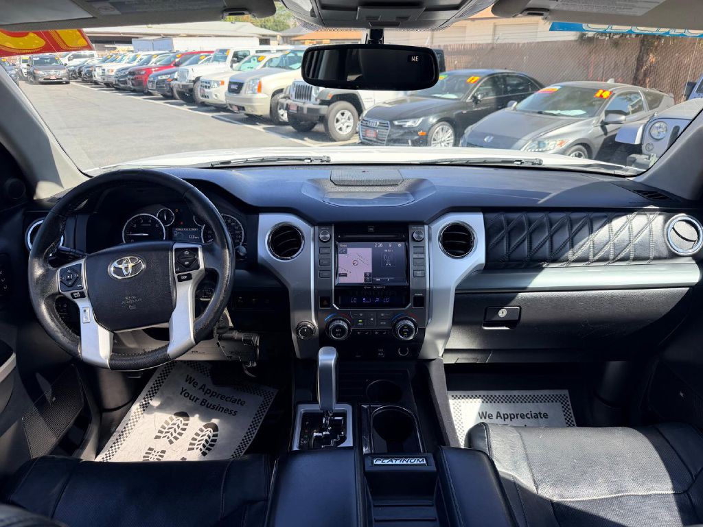 2015 Toyota Tundra Image 16