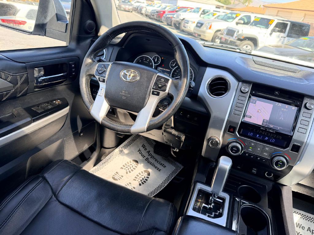 2015 Toyota Tundra Image 20