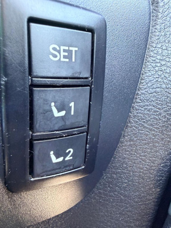 2015 Toyota Tundra Image 33