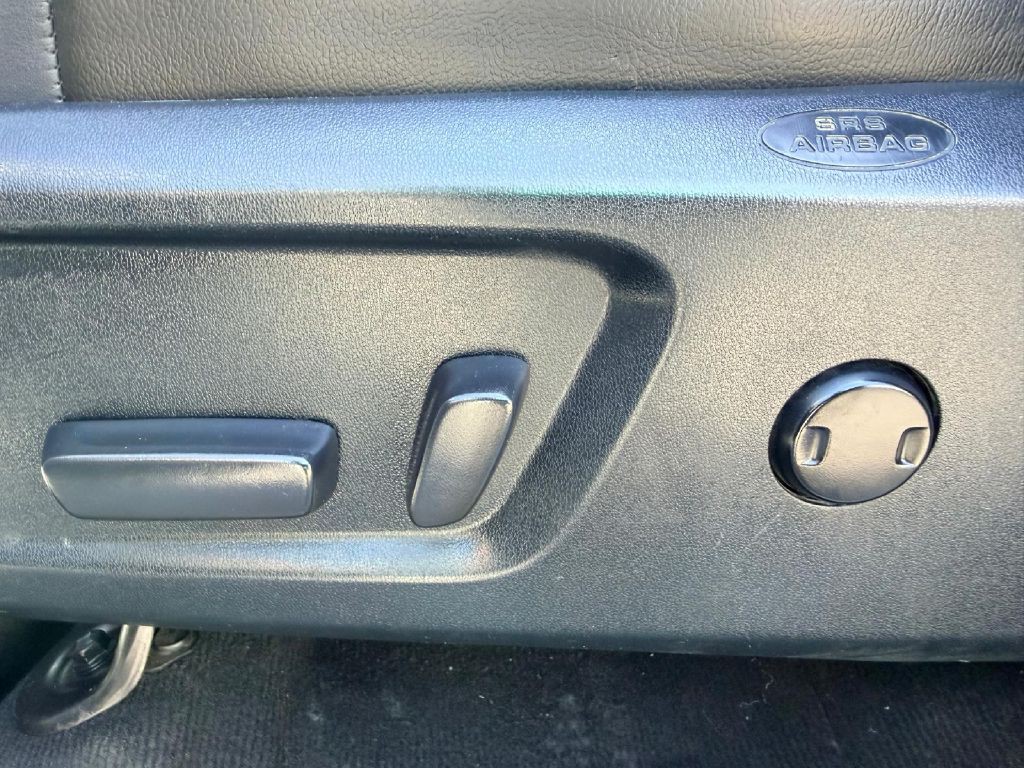 2015 Toyota Tundra Image 35