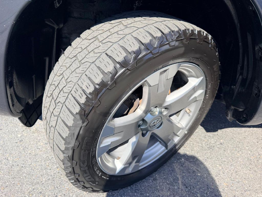 2009 Toyota Rav4 Image 33