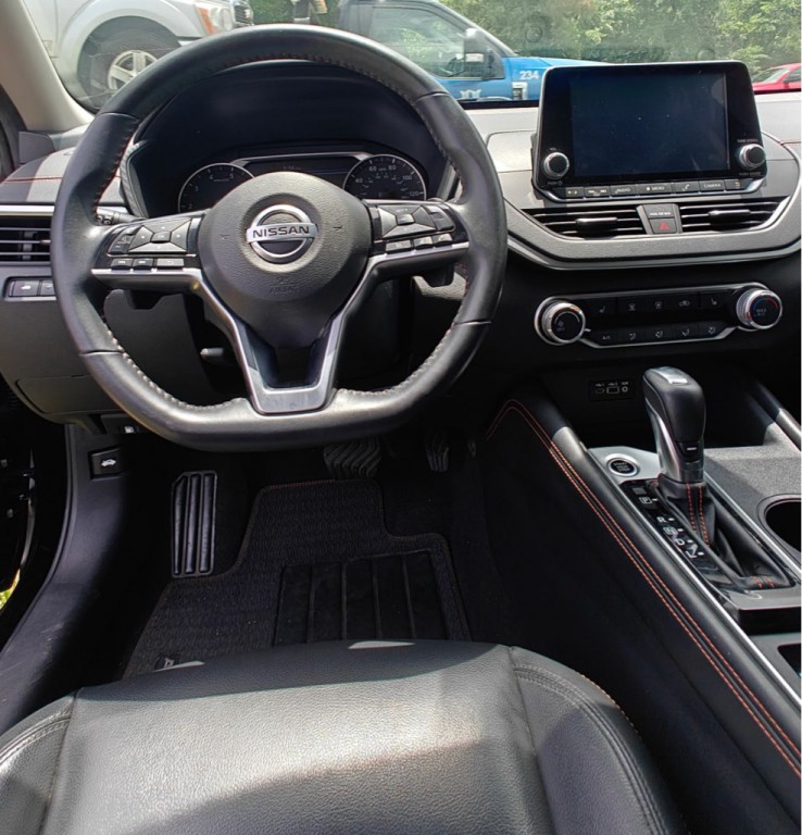 2020 Nissan Altima Image 7