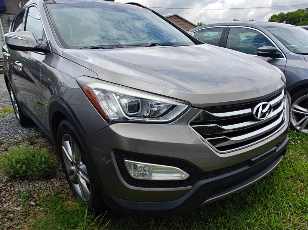 2015 Hyundai Santa Fe Sport Image 2