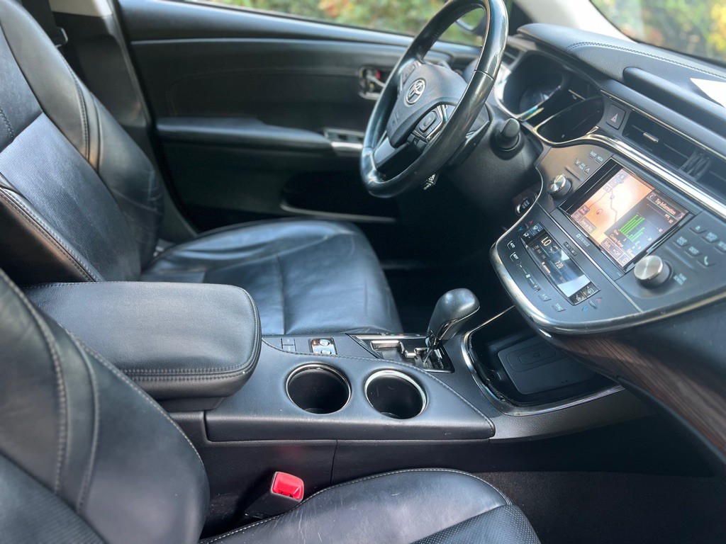 2014 Toyota Avalon Image 15