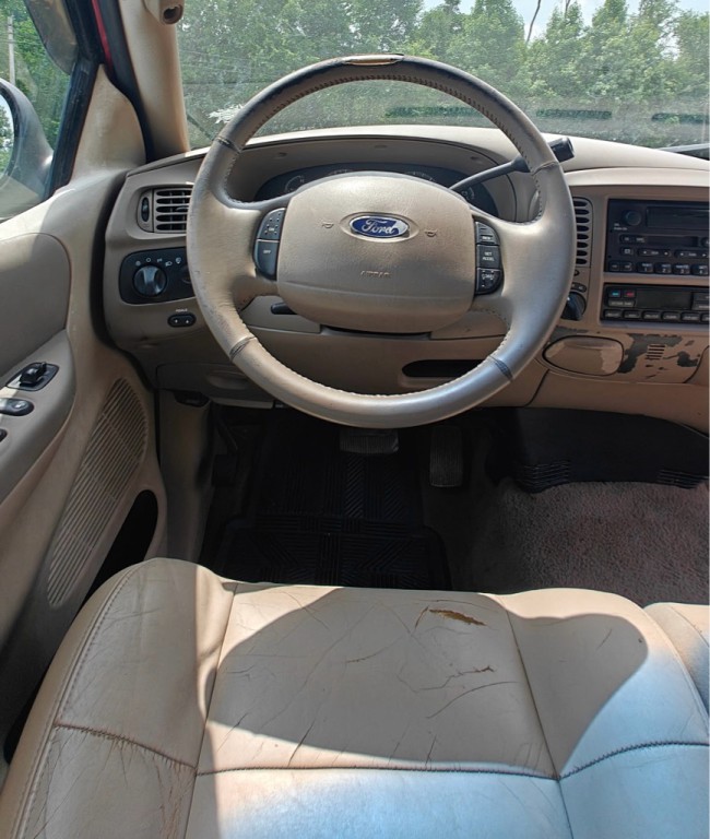 2002 Ford F-150 Image 5