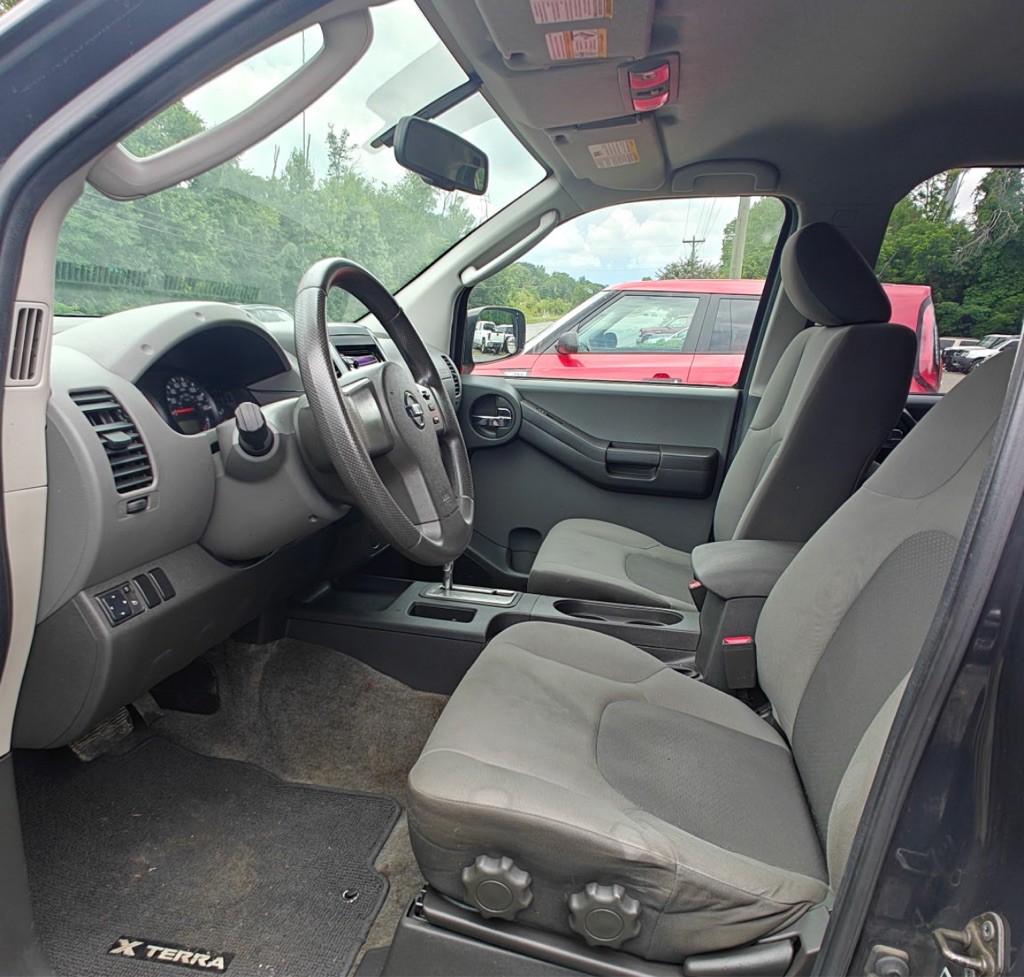 2011 Nissan Xterra Image 8