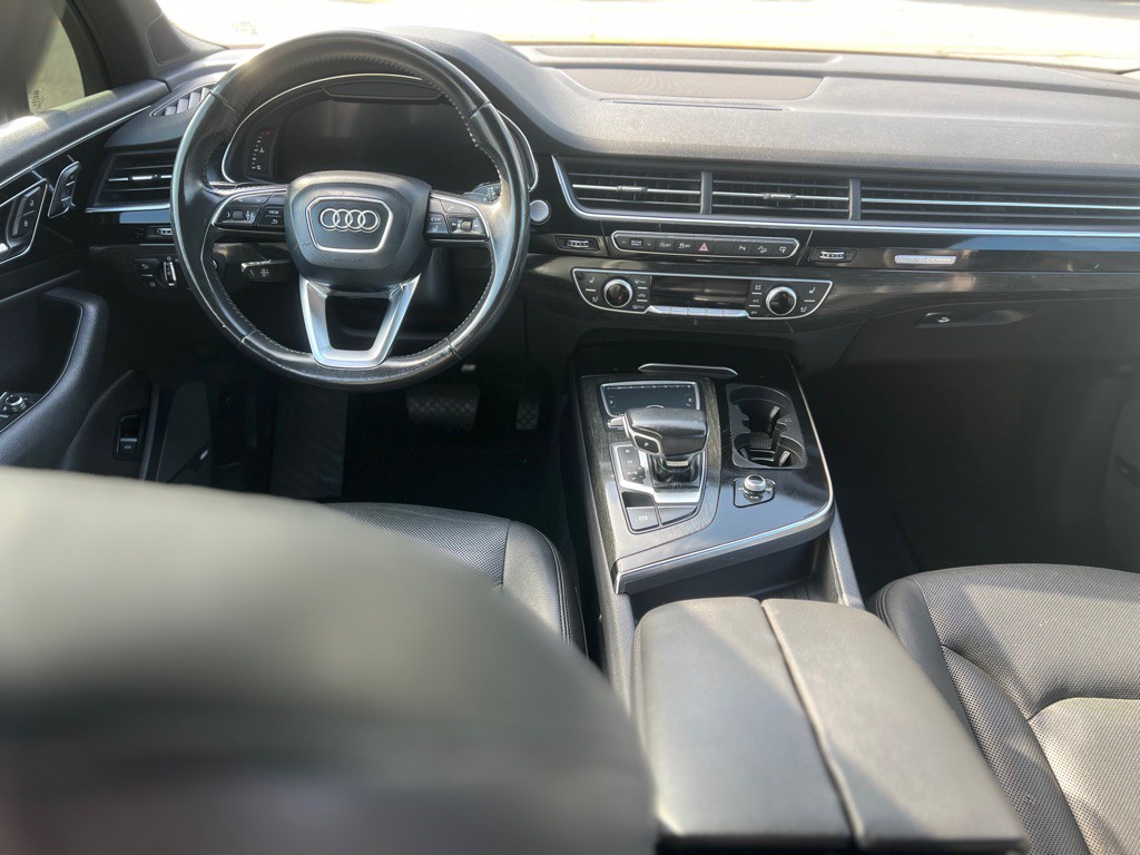 2017 Audi Q7 Image 10