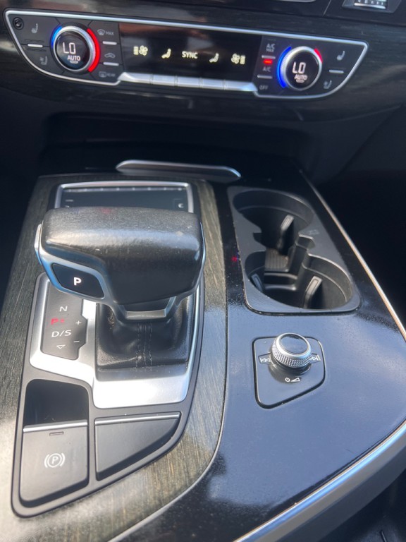 2017 Audi Q7 Image 17