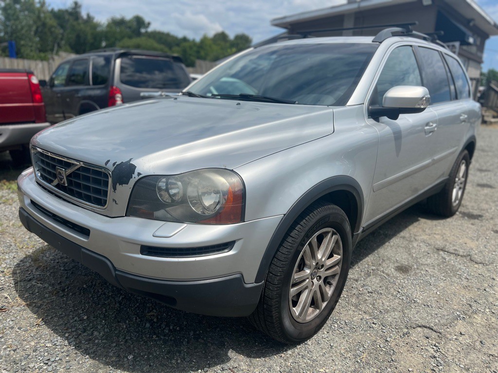 2010 Volvo XC90 Image 1