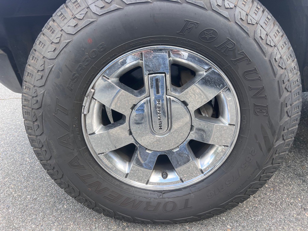 2008 HUMMER H3 Image 24