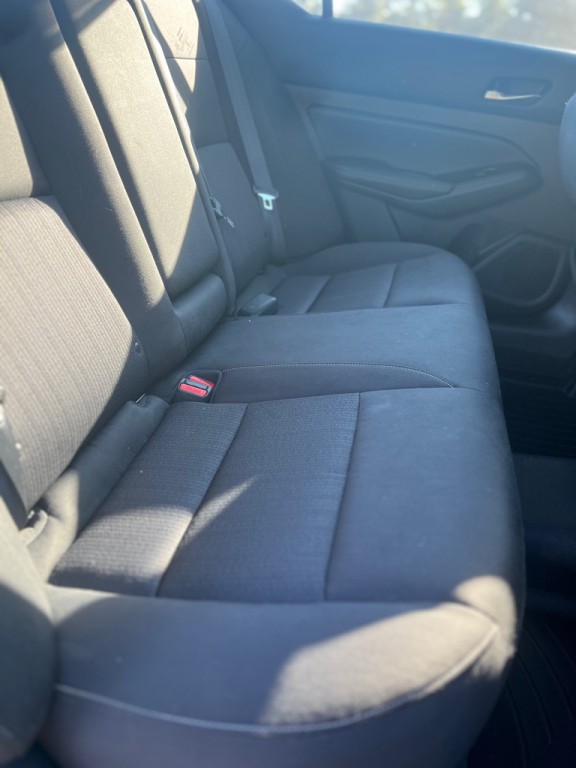 2021 Nissan Altima Image 11
