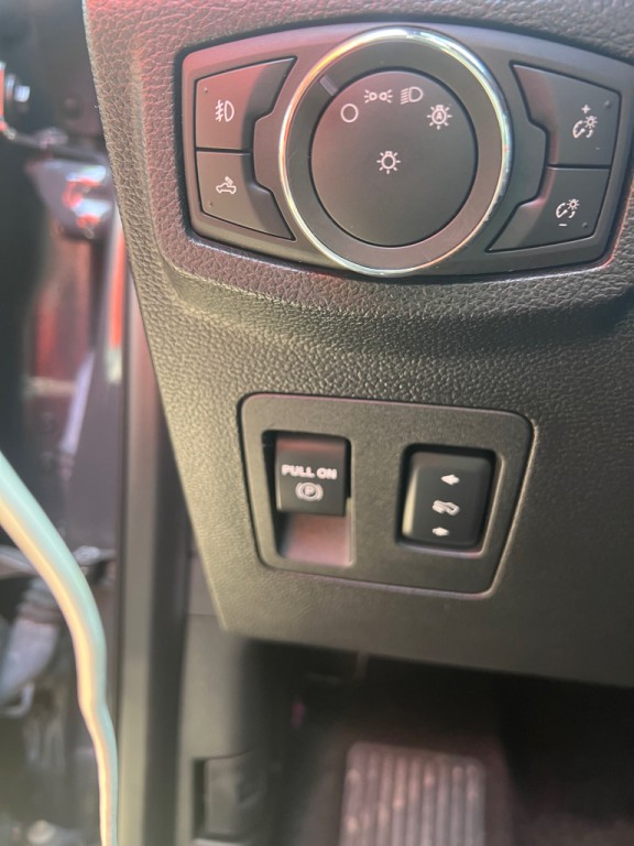 2016 Ford F-150 Image 11