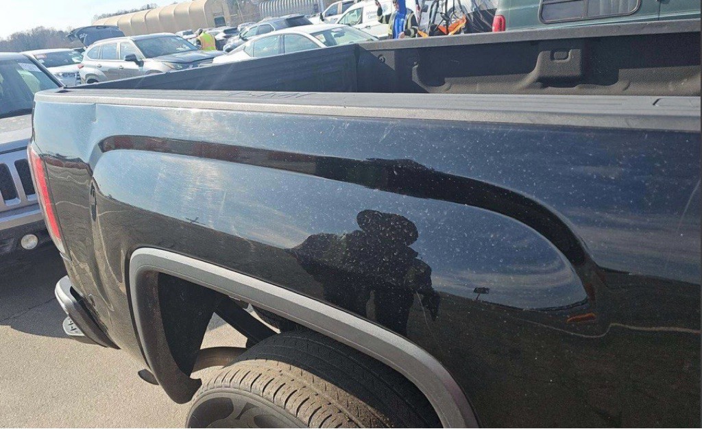 2016 GMC Sierra Image 9