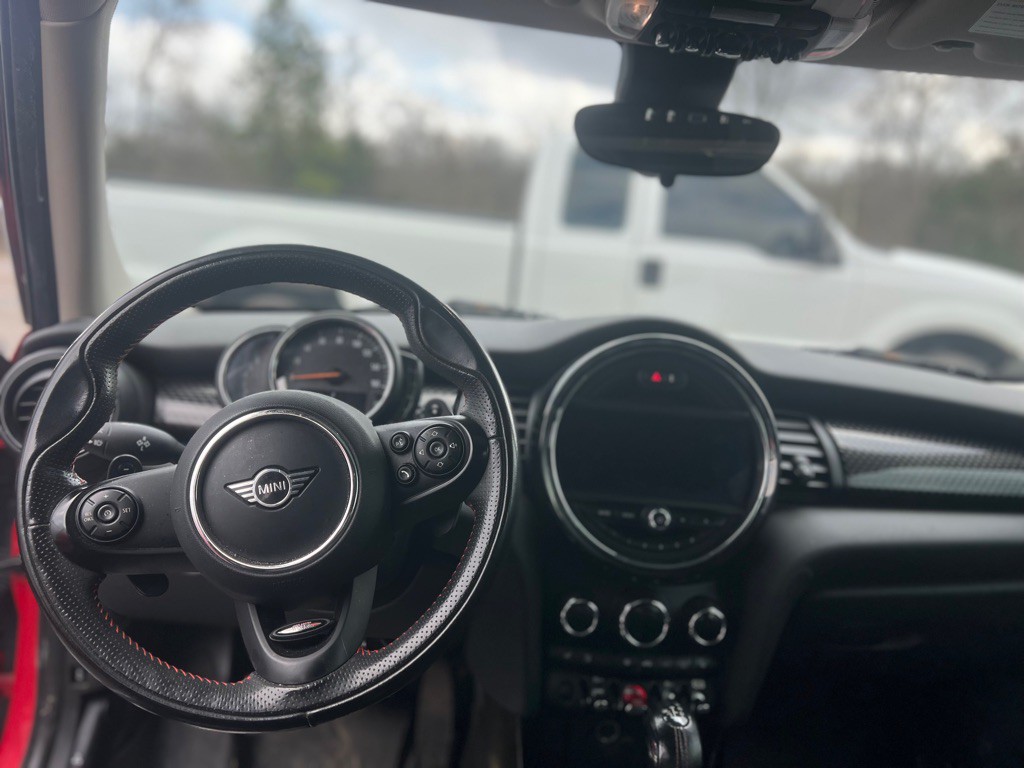 2019 MINI Cooper Image 8