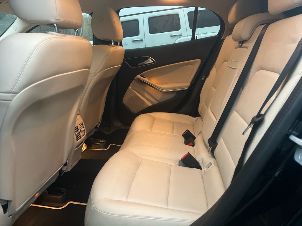 2018 Mercedes-Benz GLA-Class Image 12